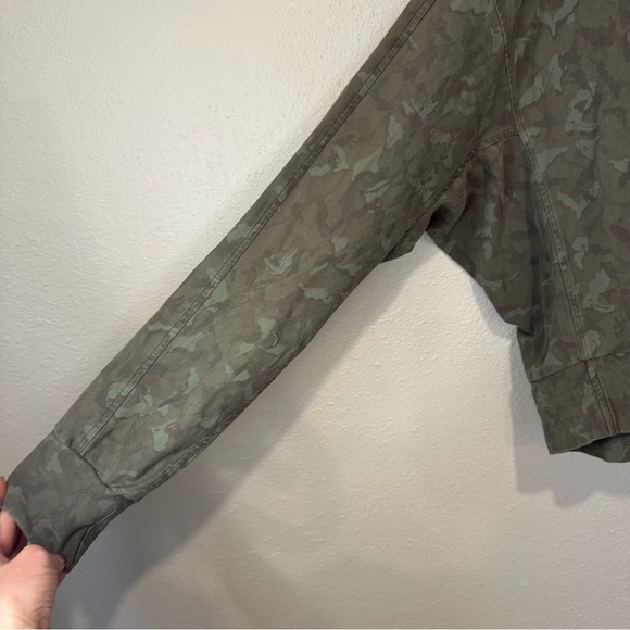 Athleta Farallon Printed Camouflage Hoodie - Picture 5 of 10